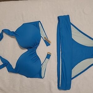 Blue VS Bikini